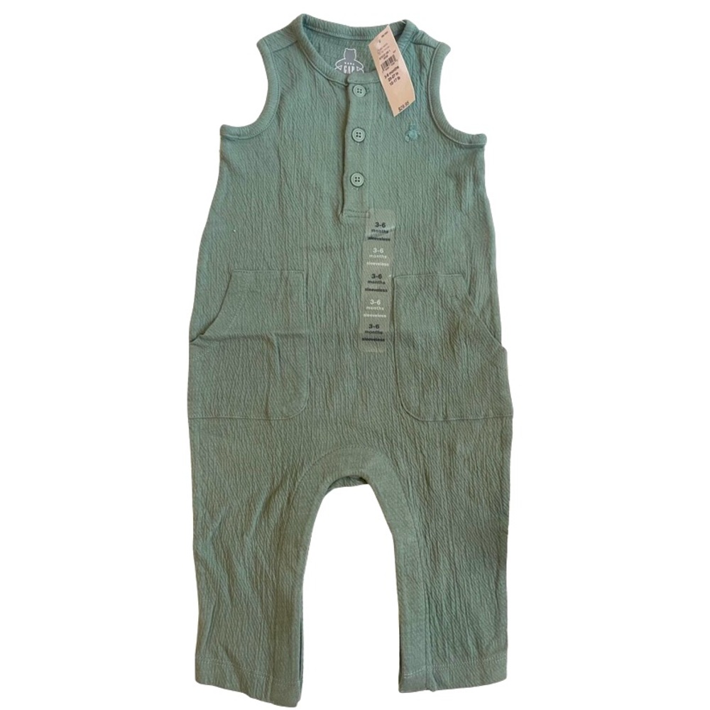 Gap jumpsuit
